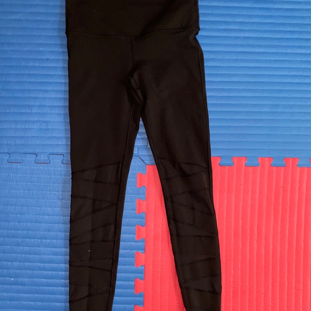 Lululemon girls leggings